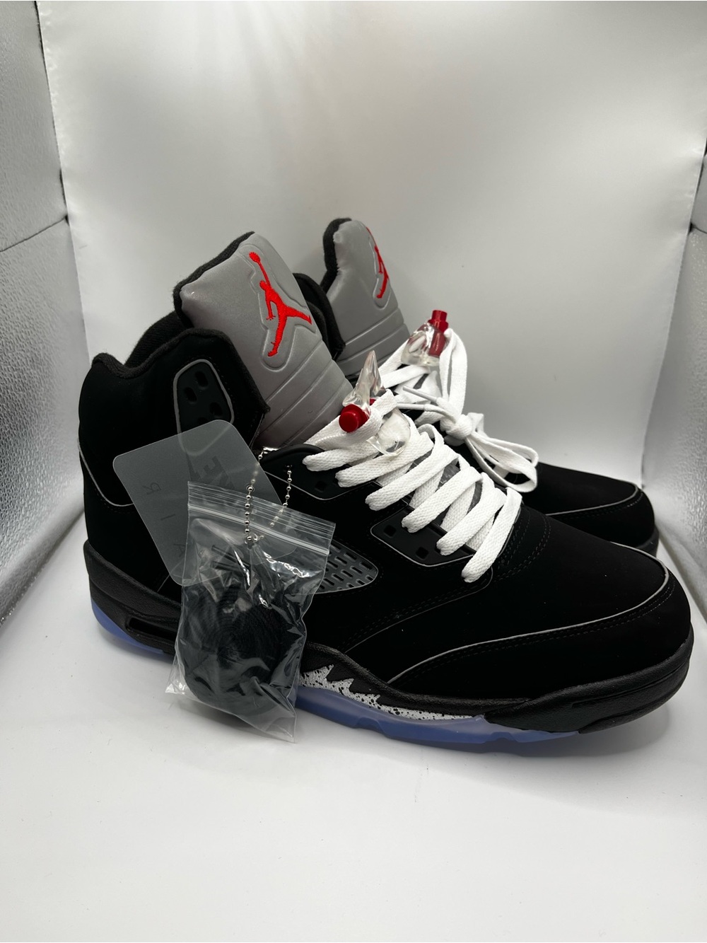 Jordan Men's Sneakers - Black/Gray/Red